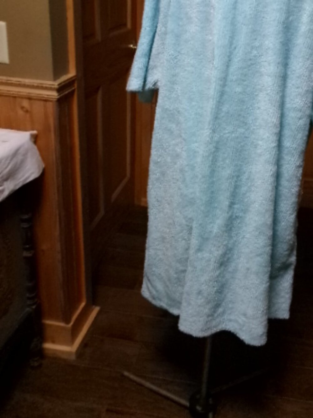 VTG STAN HERMAN BLUE PLUSH CHENILLE HALF ZIP SHORT SLEEVE BLUE ROBE EMBROIDERD M - Picture 4 of 4